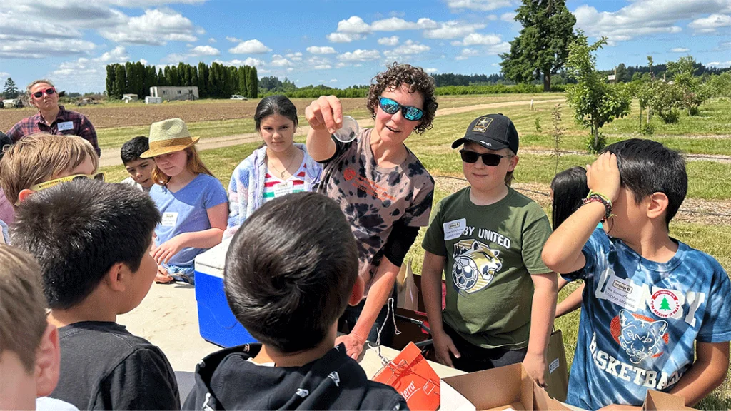 The students in a group learning 