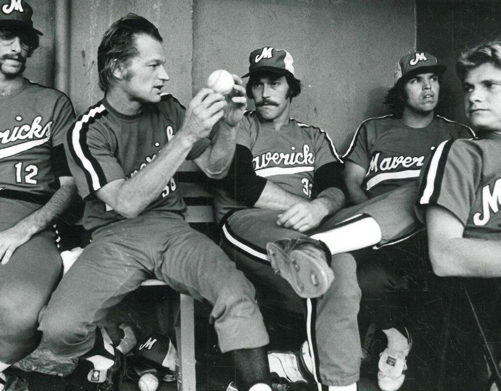 Baseball players of the Portland Mavericks